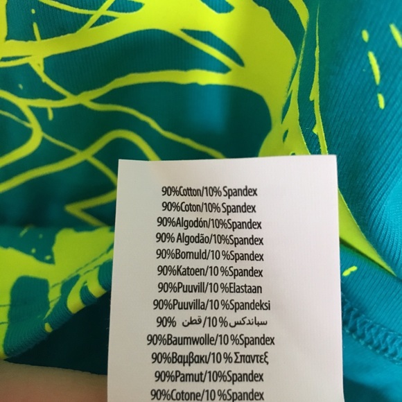 Zumba fitted tank top, size S, NWT - Picture 4 of 4